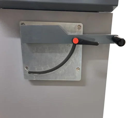 Easy and quick to adjust blade grade plate on ELITE model CU