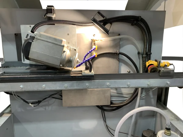 Fastening system of the automatic grinder for band saws and gang bandsaws ELITE model EVG 350