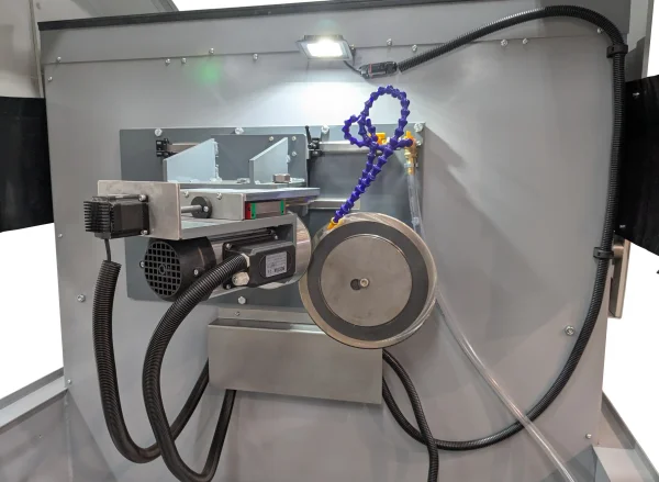 Detail of the motor of the ELITE circular blade sharpener model JVC 700